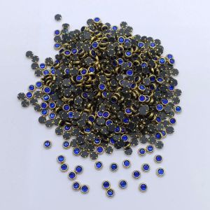 Kundan Stones, 4x4mm, Round, Pack Of 25 Gms, Blue.