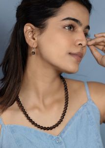 Navrabeads Smoky Quartz Gemstone Necklace with Earrings for Women | Elegant Handmade Stone Jewelry Set for Festive Wear & Everyday Elegance | Classic Indian Gemstone Necklace Set