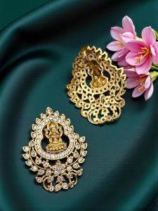 Antique Finish Lakshmi Pendant With Earrings