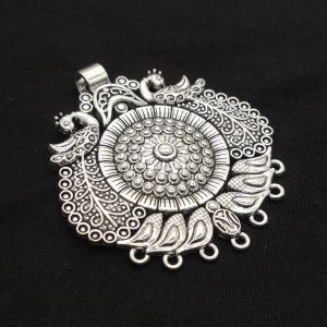 Antique Silver Metal Pendant, Round (Peacock)
