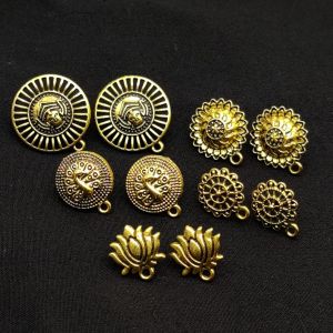 Antique Gold Stud, Assorted, Pack Of 5 Pairs