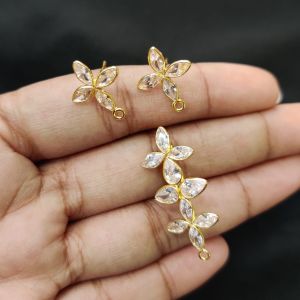 6 hole Kundan Pendants With Earrings, Can be used as a connector, White