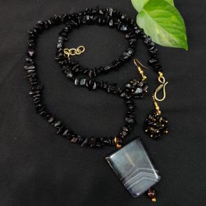 Natural Gemstone (Black Obsidian) Chip Beads With Matching Stone Pendant