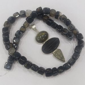 Combo of Gemstone Pendant + Square Agate Beads