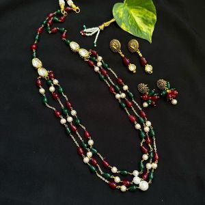 Quartz Necklace With Kundan Connectors