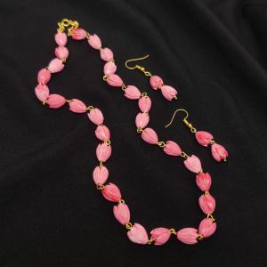 Coral Tulip Necklace, Pink