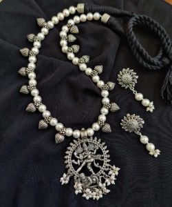 Shell Pearl Necklace With Silver Replica Natarajar Pendant And Kohlapuri Beads