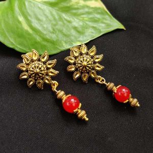 (Red) Glass Beads Earrings With Flower Stud