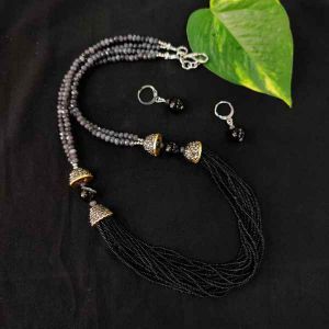 (Black) Seed Beads Necklace with Agate Beads