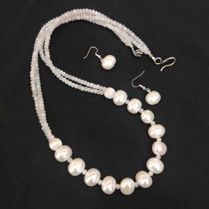Shell Pearl Necklace With (White) Agate Beads