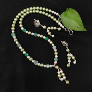 Shell Pearl Necklace, Light Green