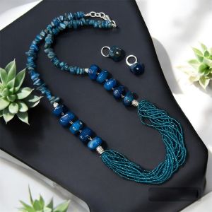 Onyx Beads With (Apatite) Chips And Hydro Beads