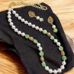 Shell Pearls With Monolisa Beads