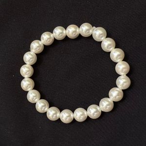 Cream Shell Pearl Bracelet