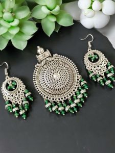 Oxidised pendant with Agate,Rhinestone drops and matching earrings,Green