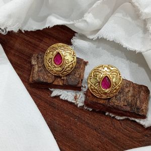 Matt finish round stud pink