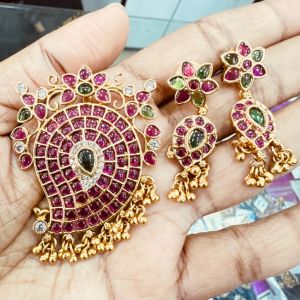 High Quality Kemp Pendant With Matching Earrings, Mango, Ruby Pink