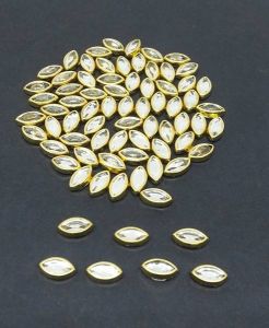 Kundan stones, 8mm, Oval, Pack of 25 gms
