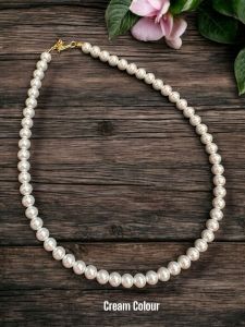 Swarovski replica white pearl necklace , Cream