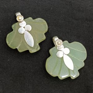 Green Aventurine Carving Leaf Pendant, Silver finish, Small (1 Inch)