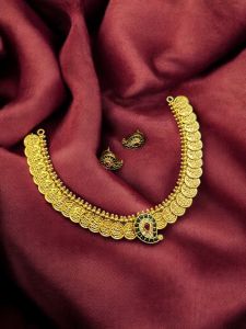 Antique coin Necklace with Jadau Mano Pendant with Earrings, Green