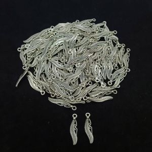 Antique Silver Charms ,Leaf, Pack Of 25 Grams