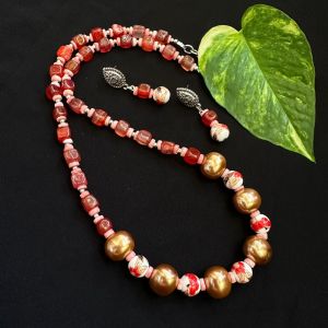  Red square agate necklace and shell pearl with earrings