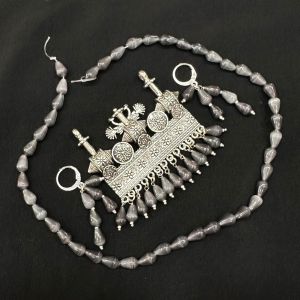 DIY KIT, Monolisa Teardrop Beads with oxidised pendant and matching earrings, (Gray )
