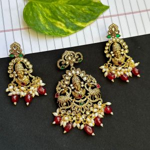 Victorian (Balaji) Pendent with Earrings, maroon