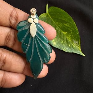 Onyx Carving Leaf Pendant, Silver finish,Green