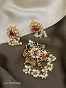 Antique Finish Navratna Pendant With Earrings