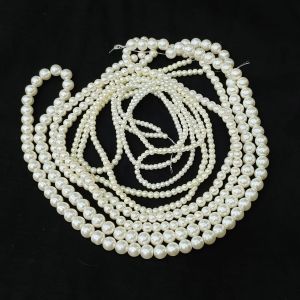 Glass pearls wholesale store