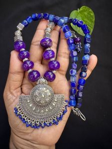 Onyx beads with oxidised silver pendant Neklace Violet