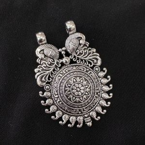 Antique Silver Metal Pendant 