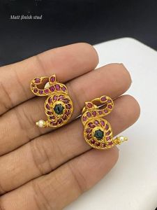 Matt Finish Stud, Ruby Pink 