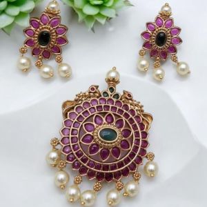 High Quality Kemp Pendant With Matching Earrings, Ruby Pink and Green