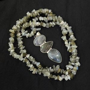 Labradorite Chips and Gemstone pendant