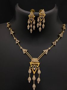 AD stones Nacklace with Earrings,White