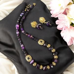 Purple square agates with onyx and Victorian beads Necklace with Earrings 