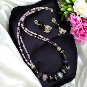 Purple square agates with onyx and Victorian beads Necklace with Earrings 