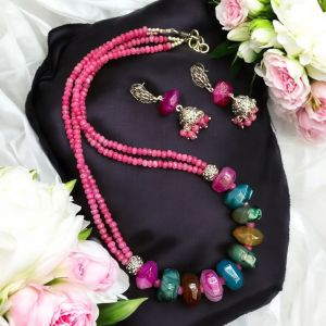 Onyx necklace with matching jhumkas,Multicolor
