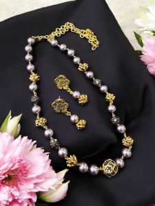 Swarovski replica pearls necklace with antique gold beads 