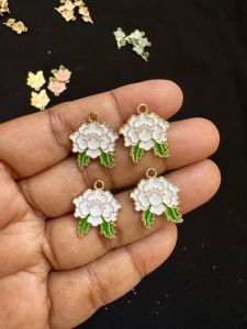 Metal Enamel Charms,Flower,White, Gold Finishing,Pack Of 4 Pieces