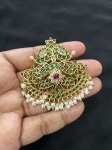 Kemp Hook Pendant ( Can be used an hair accessory) Green