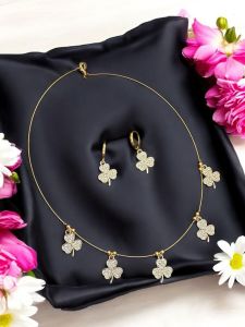 Invisible necklace Gold with Flower Charms
