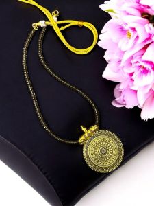 Simple Agate necklace with Antique gold pendant,Wine