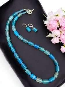 Seed Beads necklace with oxidised silver pendant with matching jhumkas : Pink