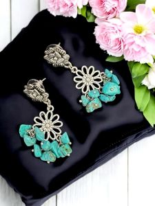 Fashion Chip Earrings 