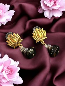 Agate Rondelle Earings with Gemstone Chip (gold finish)