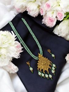 2 Layer Agate Necklace with Antique Metal Pendant,Green 